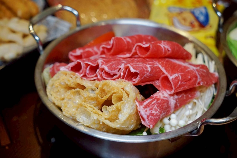 新開幕！只要179元起，平價小火鍋狂送自助吧免費吃到撐爆，快來挑戰你的胃容量！！