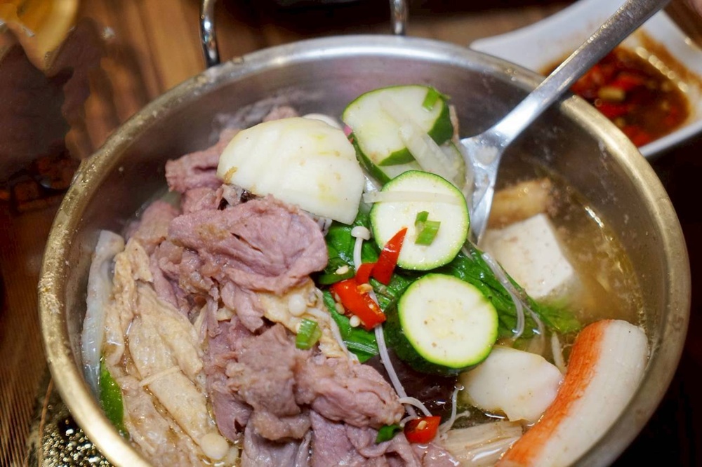 新開幕！只要179元起，平價小火鍋狂送自助吧免費吃到撐爆，快來挑戰你的胃容量！！