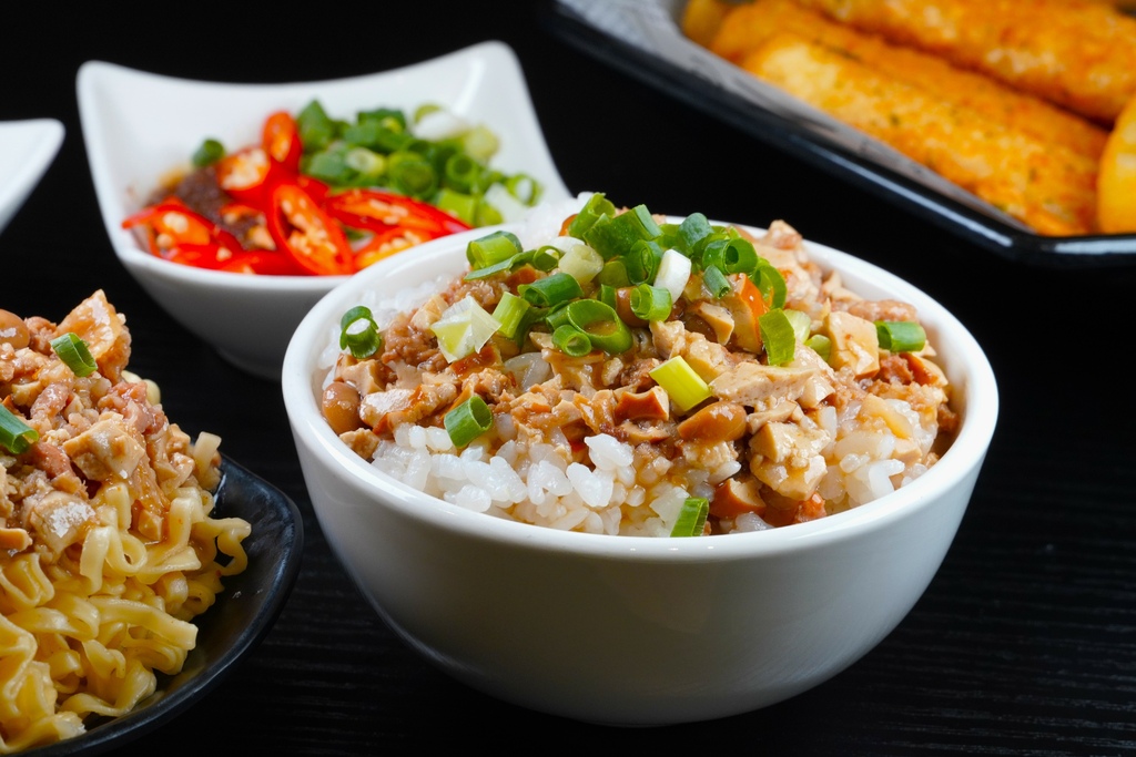 【台中北屯火鍋推薦】水滾巴鍋物179元起吃到飽，自助吧無限供