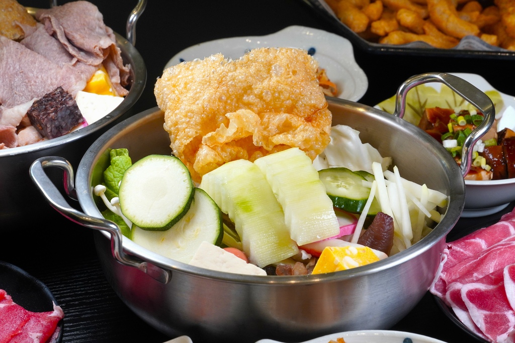 【台中北屯火鍋推薦】水滾巴鍋物179元起吃到飽，自助吧無限供