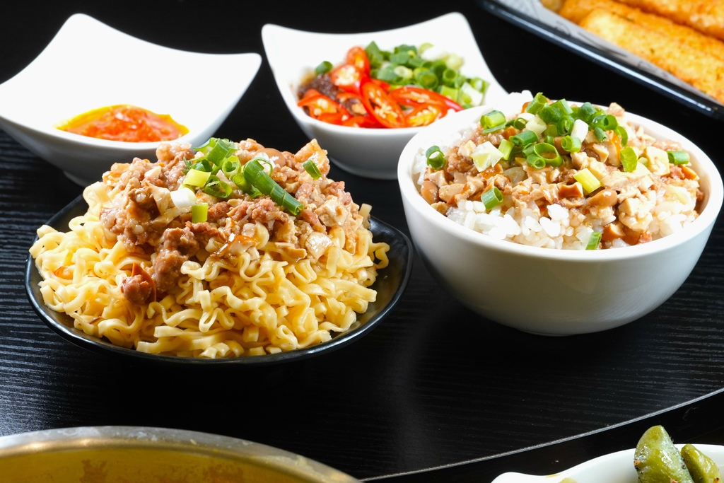 【台中北屯火鍋推薦】水滾巴鍋物179元起吃到飽，自助吧無限供