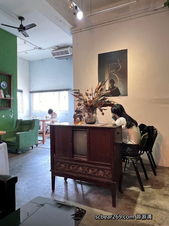 宜蘭逗逗商號！老宅咖啡的懷舊詩意，手沖與手作甜點的巷弄秘境～