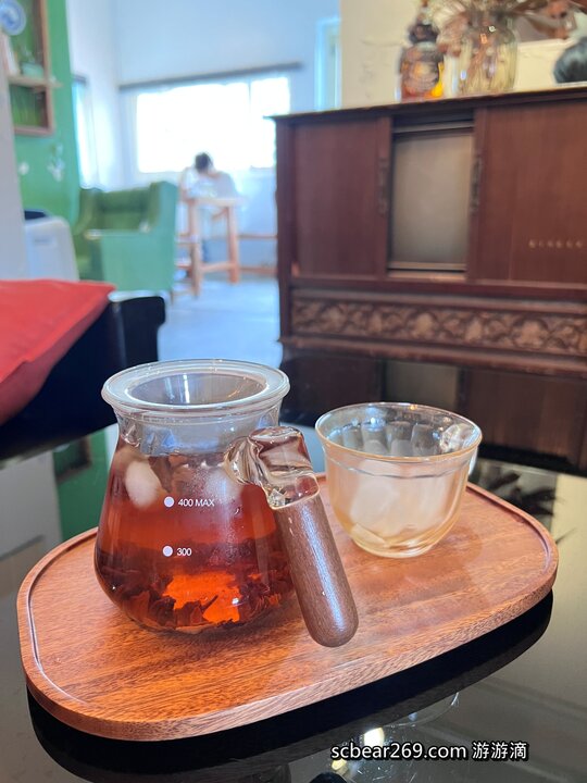 宜蘭逗逗商號！老宅咖啡的懷舊詩意，手沖與手作甜點的巷弄秘境～