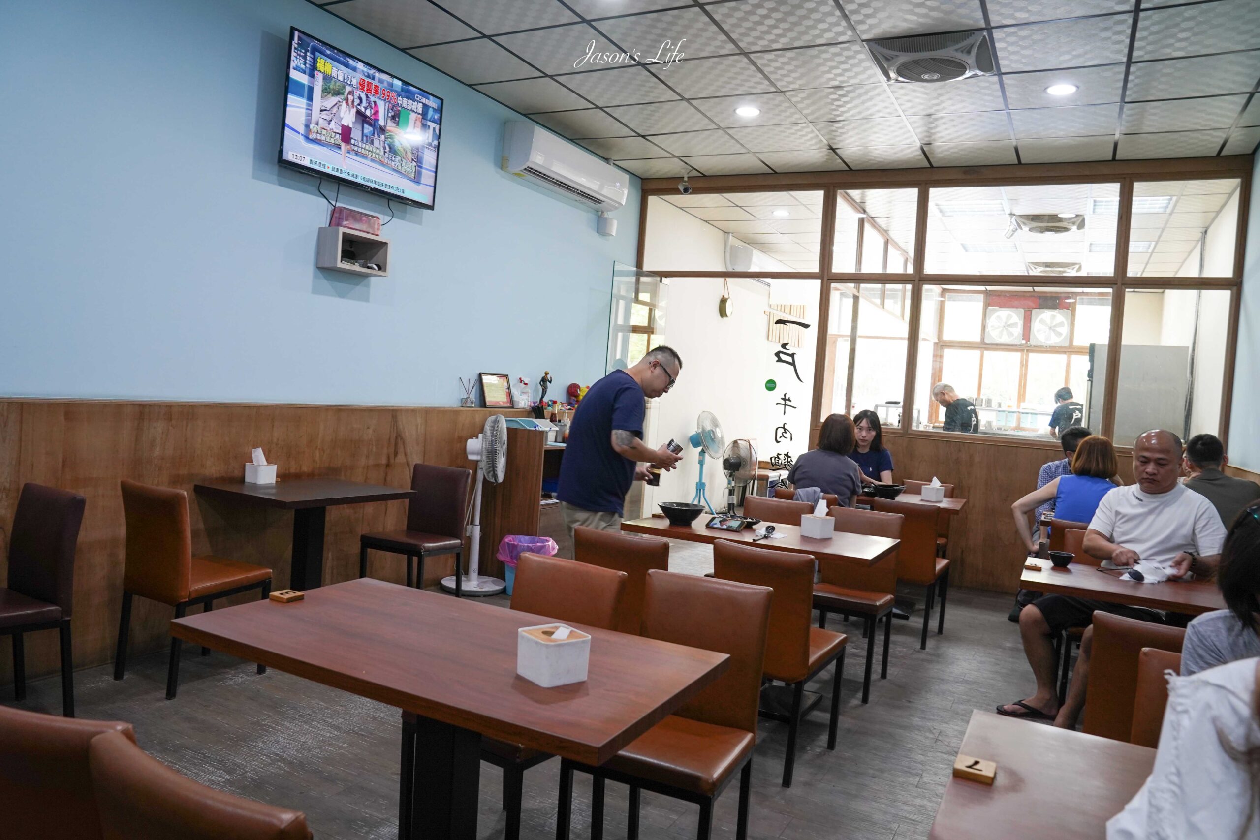 台中烏日美食推薦！一戶牛肉麵在地人激推，湯頭濃郁用料超實在。