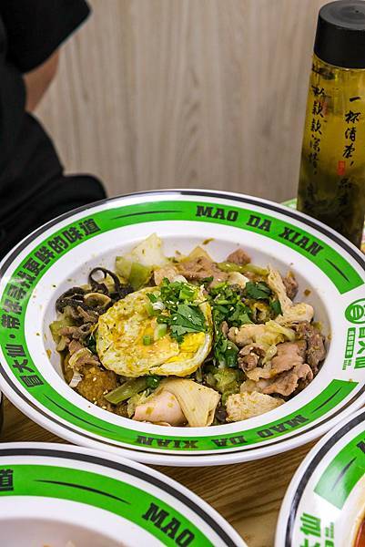 台北美食-「冒大仙冒菜麻辣燙」台北第一家火鍋型態冒菜麻辣燙