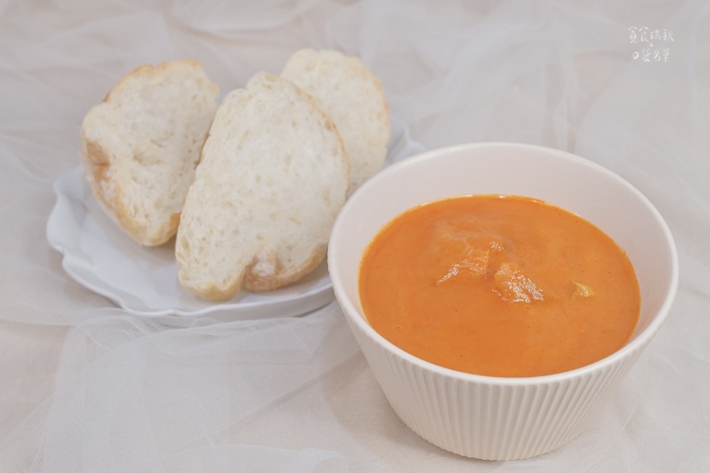 宅配美食|濃湯調理包開箱|常溫保存、加熱即食!大塊嫩牛肉濃郁 宅配美食|濃湯調理包開箱|常溫保存、加熱即食!大塊嫩牛肉濃郁