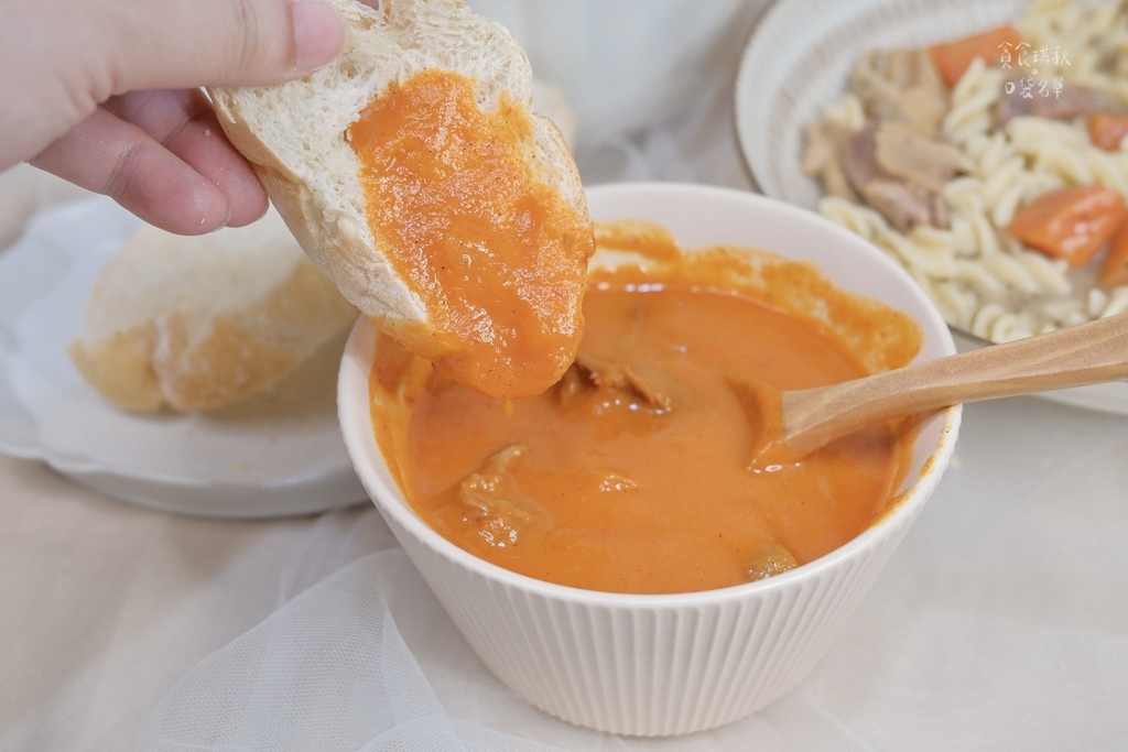 宅配美食|濃湯調理包開箱|常溫保存、加熱即食!大塊嫩牛肉濃郁 宅配美食|濃湯調理包開箱|常溫保存、加熱即食!大塊嫩牛肉濃郁