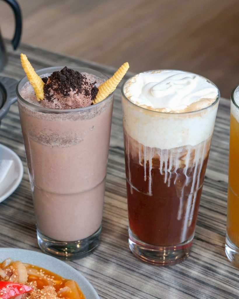 吃到飽自助吧超狂!台中異人館東英店新升級CP值爆表,超過50款美食任你吃。