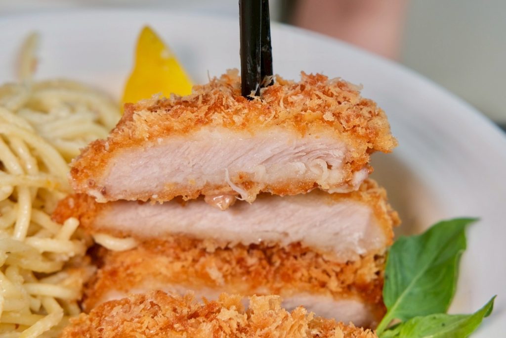 吃到飽自助吧超狂!台中異人館東英店新升級CP值爆表,超過50款美食任你吃。