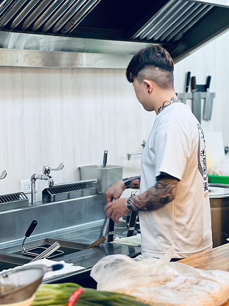 【忠孝敦化站美食推薦】牛殿下x秘傳金湯牛肉麵，顛覆傳統好好味