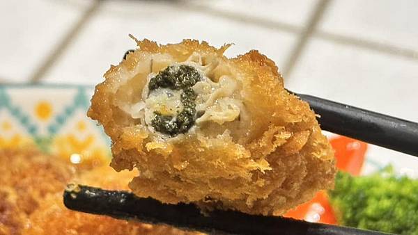 終於吃到那間「咖哩一直無言的店」,被我壓線突破啦!【新北市蘆 終於吃到那間「咖哩一直無言的店」,被我壓線突破啦!【新北市蘆