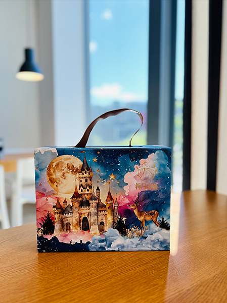 【宅配美食￭中秋禮盒開箱】四月南風￭星光寶盒x宅配美味甜點分