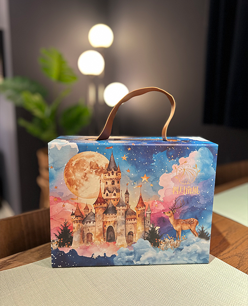 【宅配美食￭中秋禮盒開箱】四月南風￭星光寶盒x宅配美味甜點分