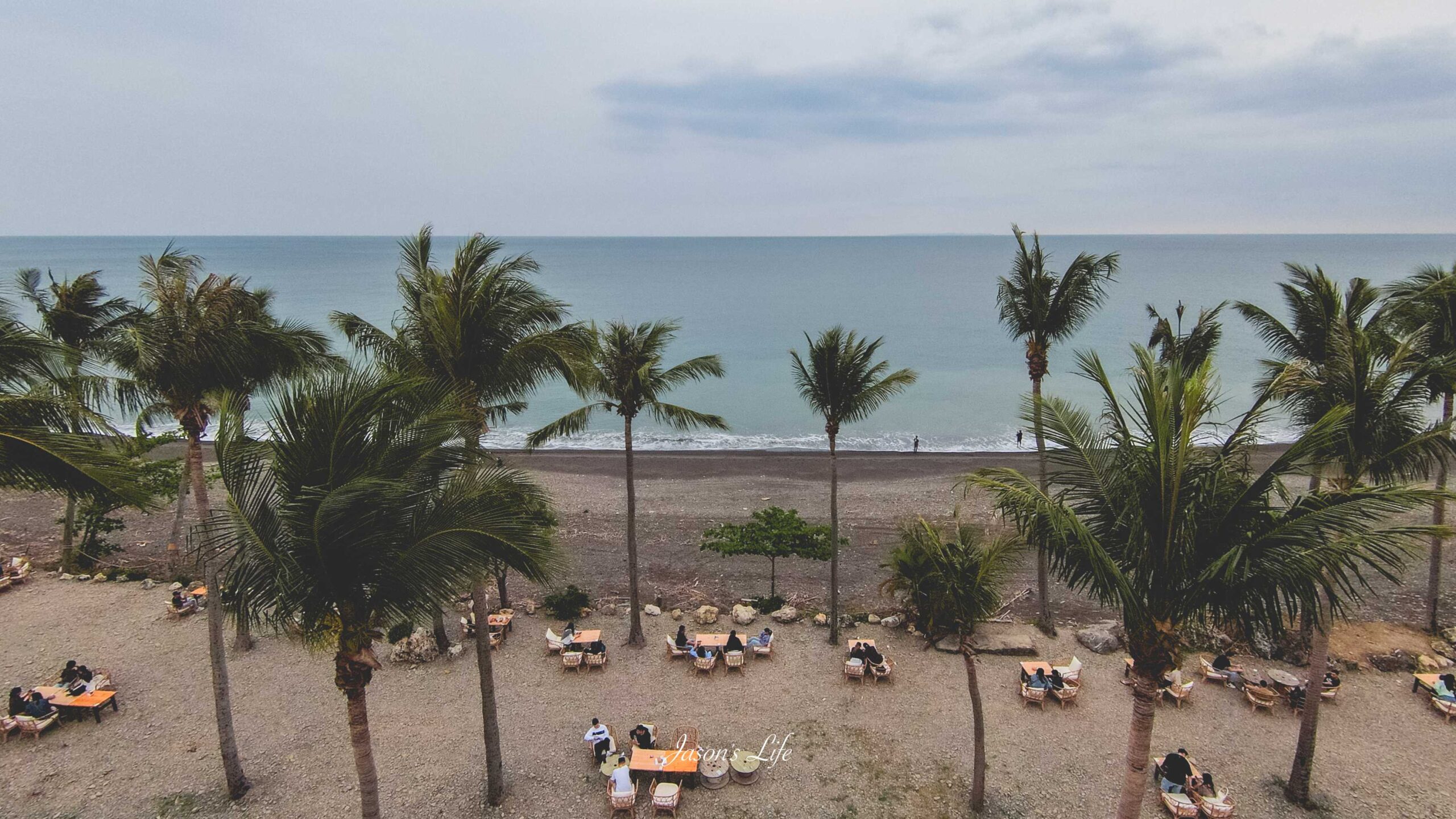 屏東枋山熱門新景點！Coconut Coast 椰海·漫漫，南洋海景咖啡廳超迷人！