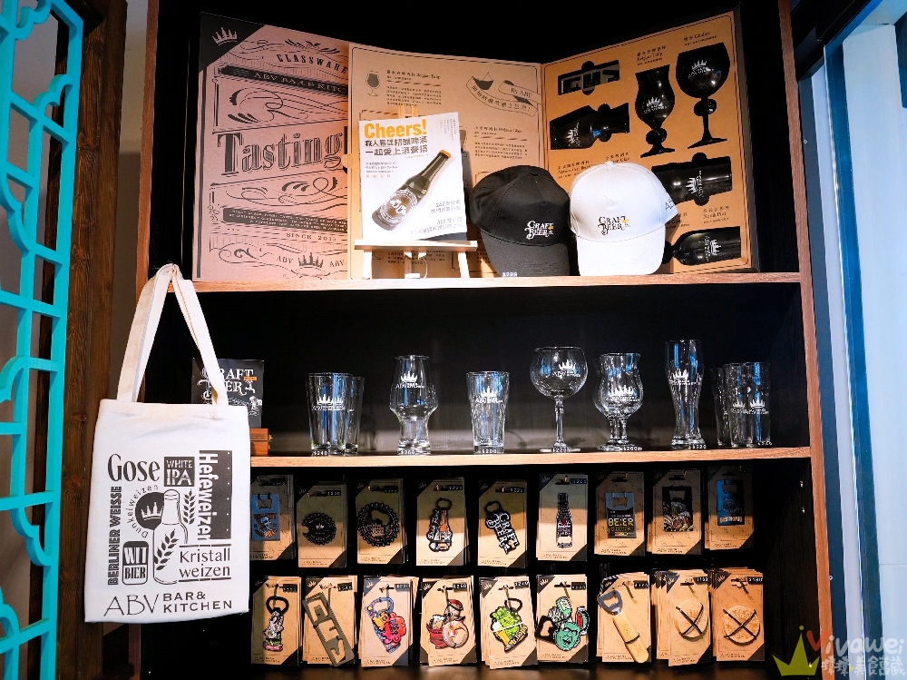 新北板橋美食｜『ABV Bar & Kitchen 韓式餐酒館』板橋車站道地韓式料理餐酒館&超過300款精釀啤酒！韓式小菜吃到飽～還有桌邊韓式烤肉服務！ @瑋瑋＊美食萬歲