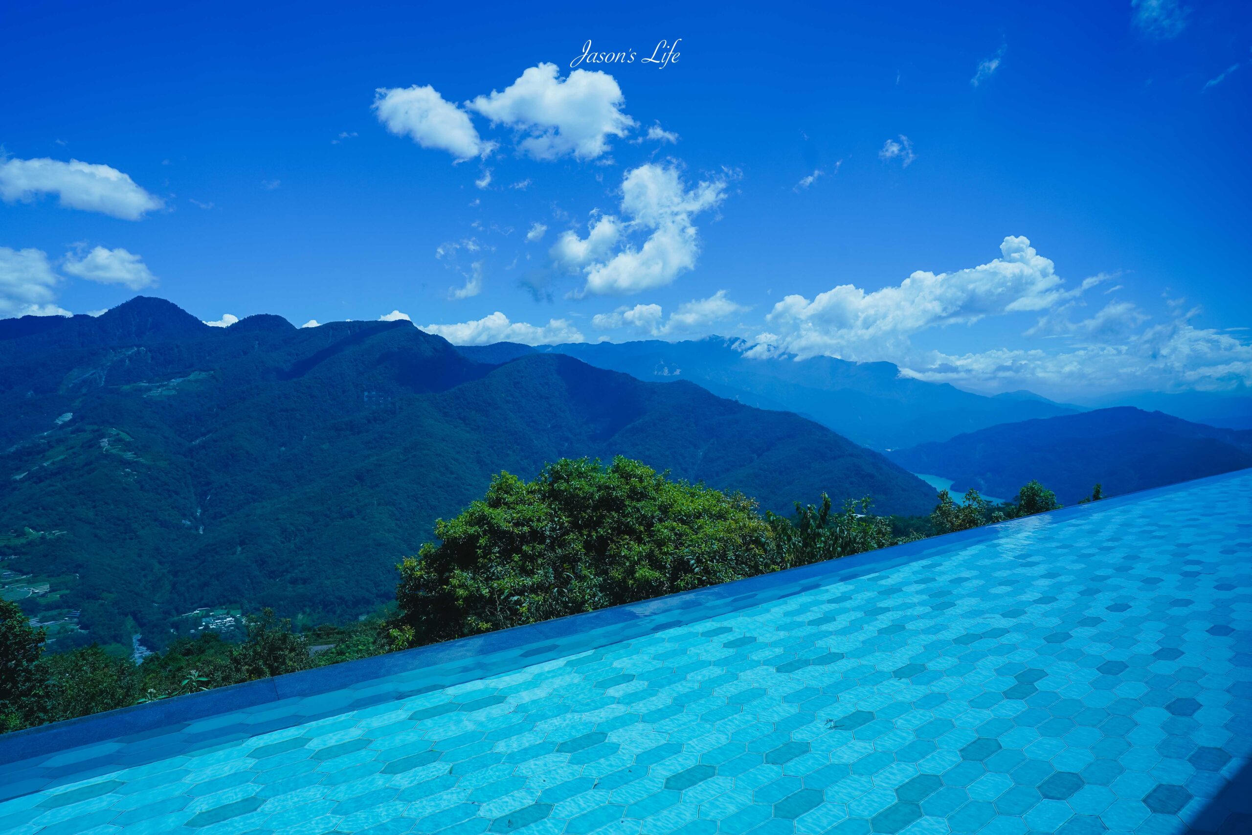 全台海拔最高燒肉店! 南投清境上高地精品燒肉,高山景觀餐廳吃和牛。