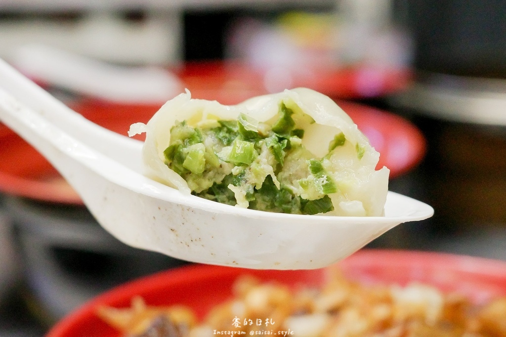 台中深夜蒸餃!蒸極軒皮Q餡多蒸餃,台中在地人氣小吃攤推薦。