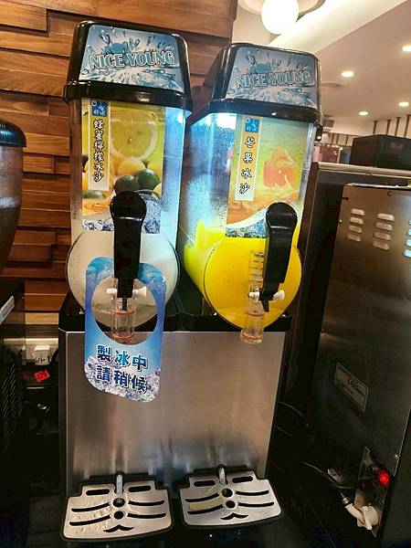 “中和捷運站美食推薦”貴族世家牛排中和中山店-平價超高CP值