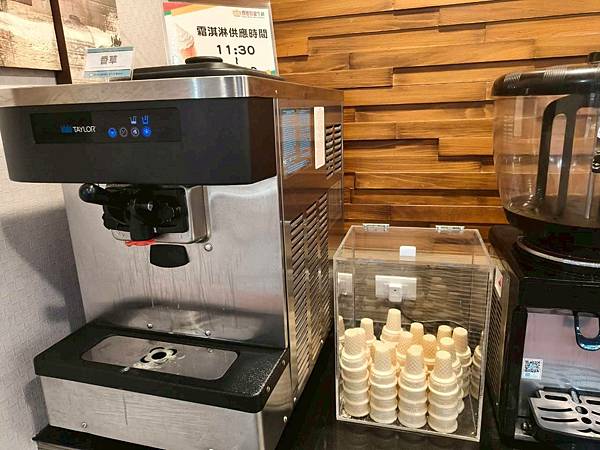 “中和捷運站美食推薦”貴族世家牛排中和中山店-平價超高CP值