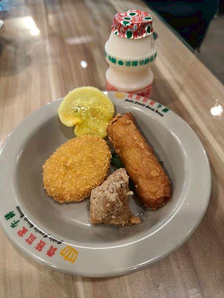 “中和捷運站美食推薦”貴族世家牛排中和中山店-平價超高CP值