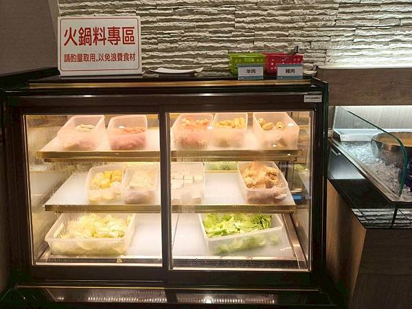 “中和捷運站美食推薦”貴族世家牛排中和中山店-平價超高CP值