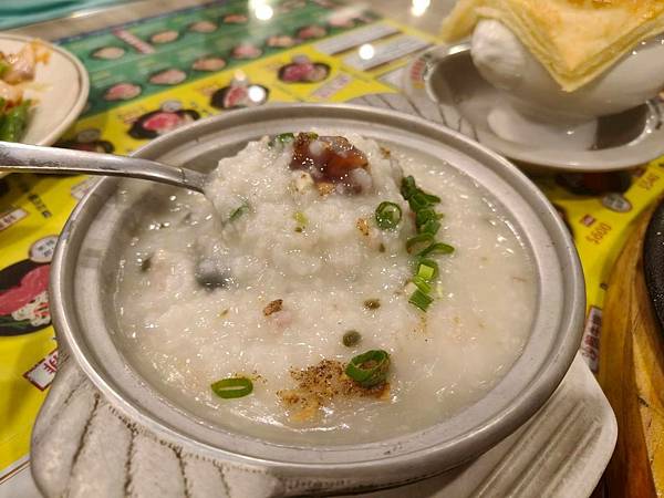 “中和捷運站美食推薦”貴族世家牛排中和中山店-平價超高CP值