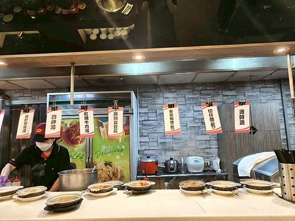 “中和捷運站美食推薦”貴族世家牛排中和中山店-平價超高CP值