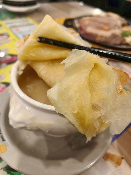 “中和捷運站美食推薦”貴族世家牛排中和中山店-平價超高CP值