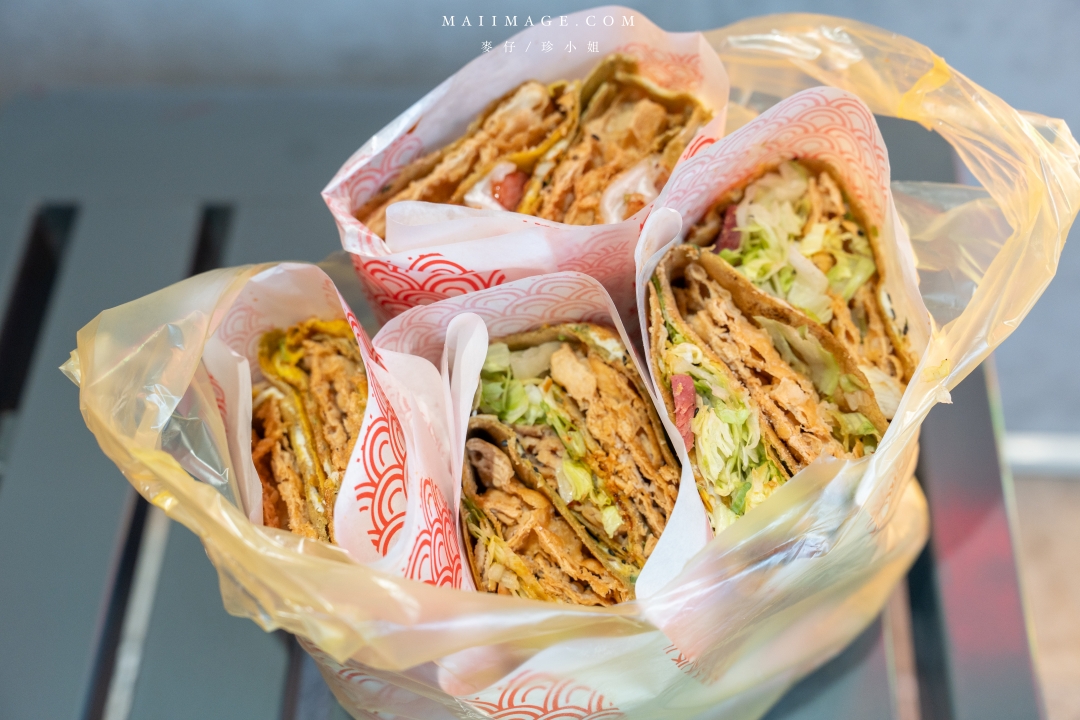 南京復興推薦美食！洪記煎餅果子天津風味征服味蕾，香麻帶勁一吃上癮。