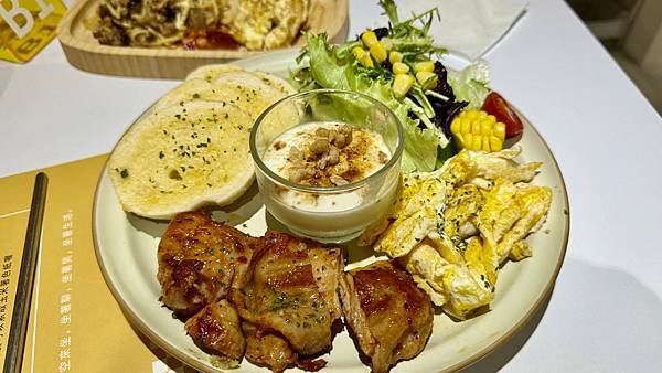 IMG_2423 (2).jpg IMG_2423 (2).jpg