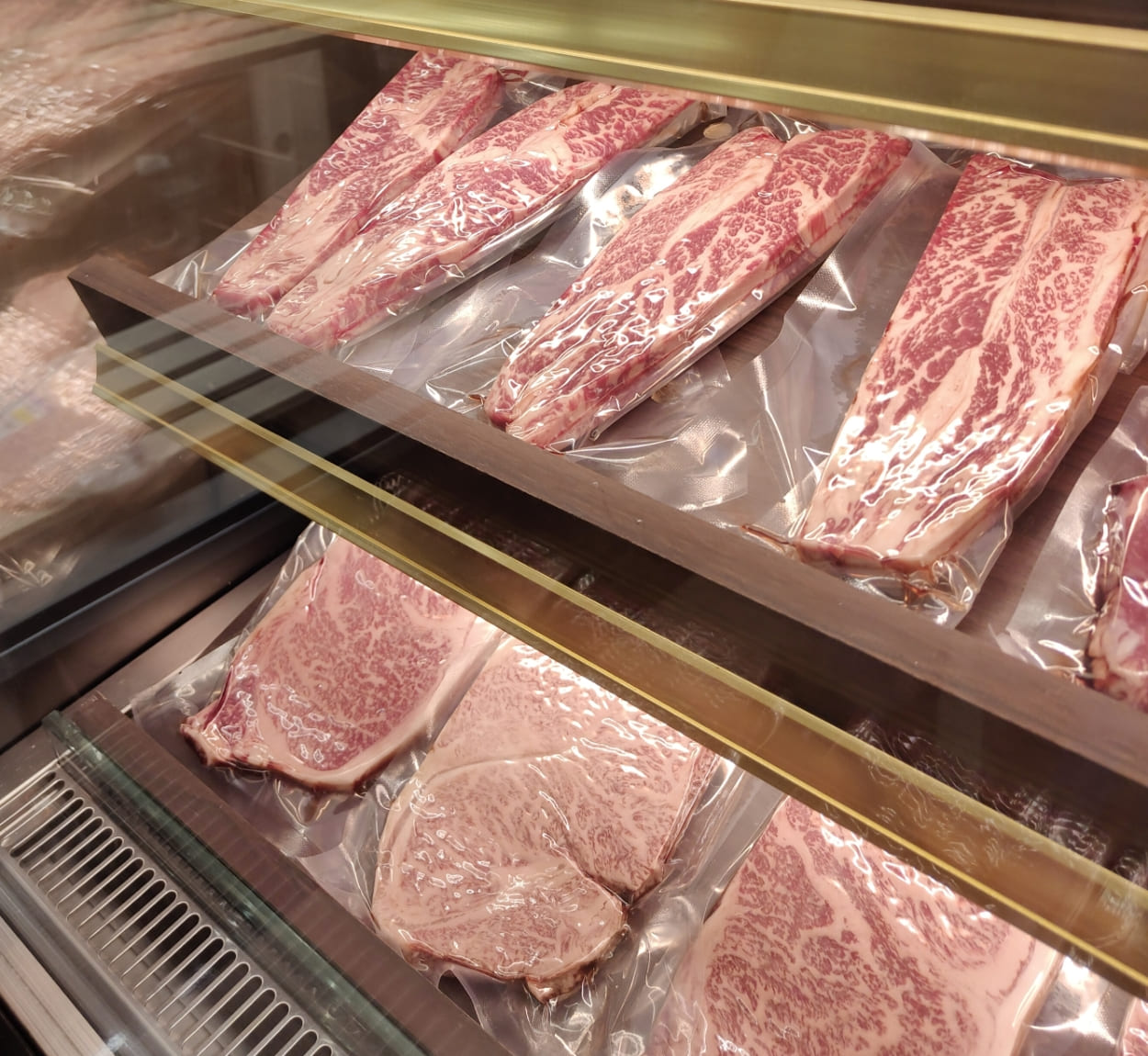 【宗初水產】竹北活體海鮮＋免費代切，冷凍宅配零煩惱！