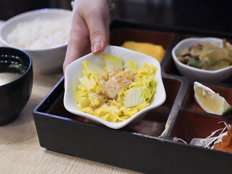 竹北日式定食推薦！ 新竹浪漫食堂搬家道地日本家庭料理，炸蝦蕎麥麵必吃。