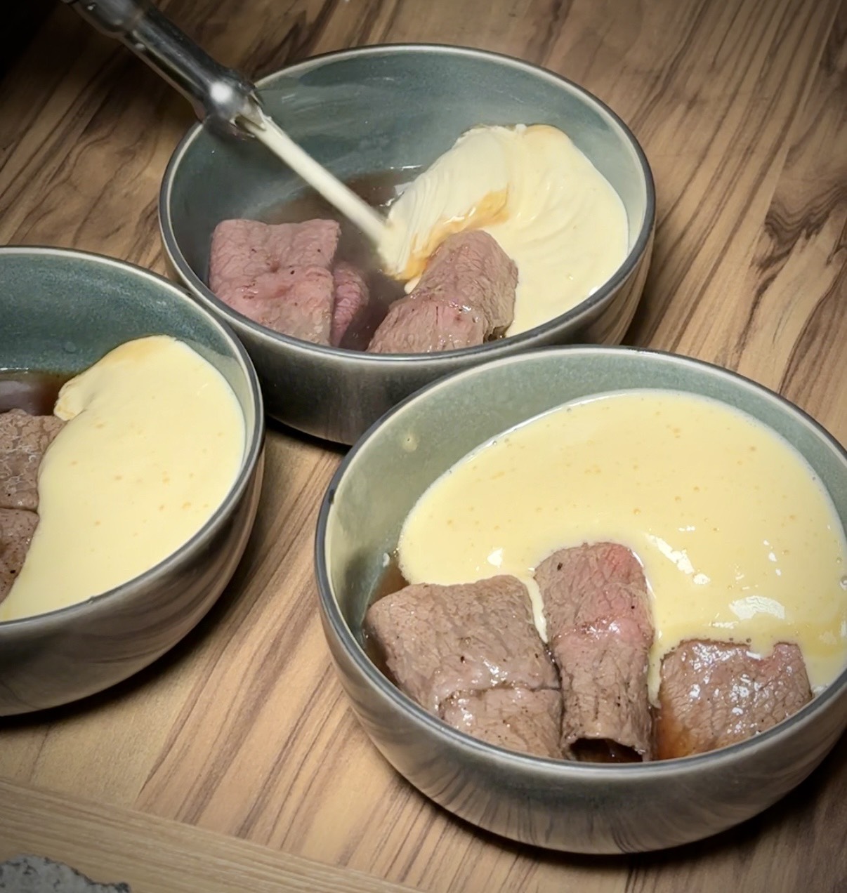 【本大股燒肉】台中生日燒肉推薦！大股熟成燒肉旗下最新力作「本大股」，結合私廚料理的方式，讓你套餐一次享有18道季節燒肉！約會、聚餐首選推薦！ - 阿華田的美食日記