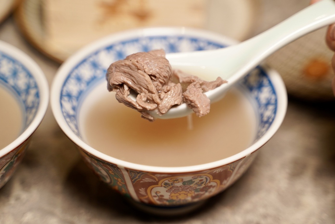 【本大股燒肉】台中生日燒肉推薦！大股熟成燒肉旗下最新力作「本大股」，結合私廚料理的方式，讓你套餐一次享有18道季節燒肉！約會、聚餐首選推薦！ - 阿華田的美食日記