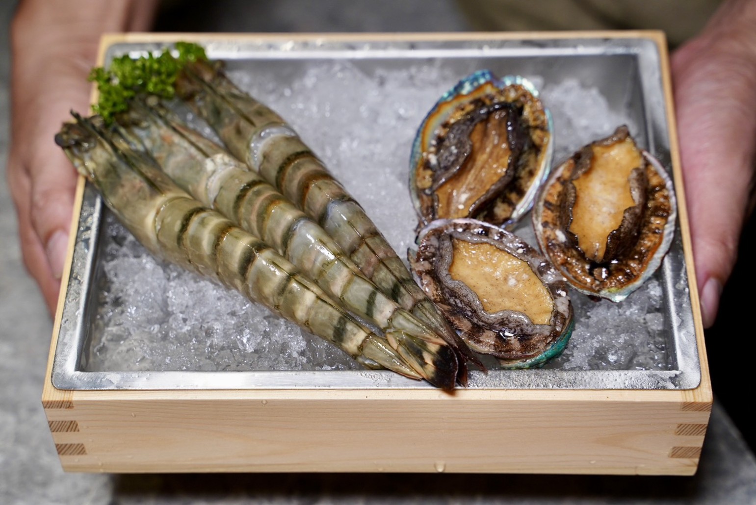 【本大股燒肉】台中生日燒肉推薦！大股熟成燒肉旗下最新力作「本大股」，結合私廚料理的方式，讓你套餐一次享有18道季節燒肉！約會、聚餐首選推薦！ - 阿華田的美食日記