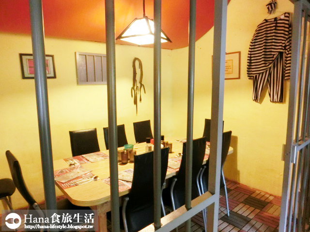 【新北三芝】長角96 | 12oz紐約克牛排 肉嫩多汁 美國西南方漢堡 麵包外酥內軟 配料豐盛超飽足