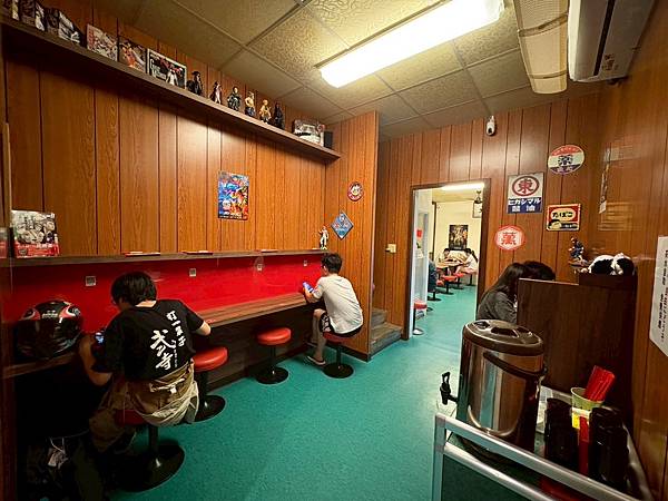 【梓村麵屋-高雄鼎中店】獨具匠心的湯頭，每一口喝下都滿滿感受