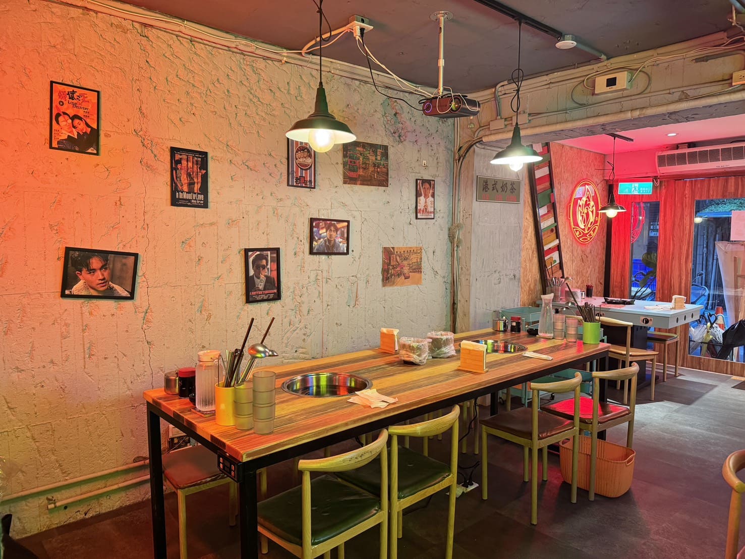 一雞鍋|復古港式氛圍+獨創一鍋兩吃雞煲鍋 – 艾瑞絲的吃貨日常