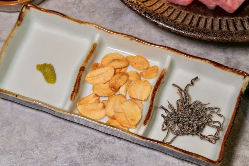 台中燒肉人氣推薦！敘禾燒肉壽星送肉肉、蛋糕，剝皮辣椒雞湯喝到飽。