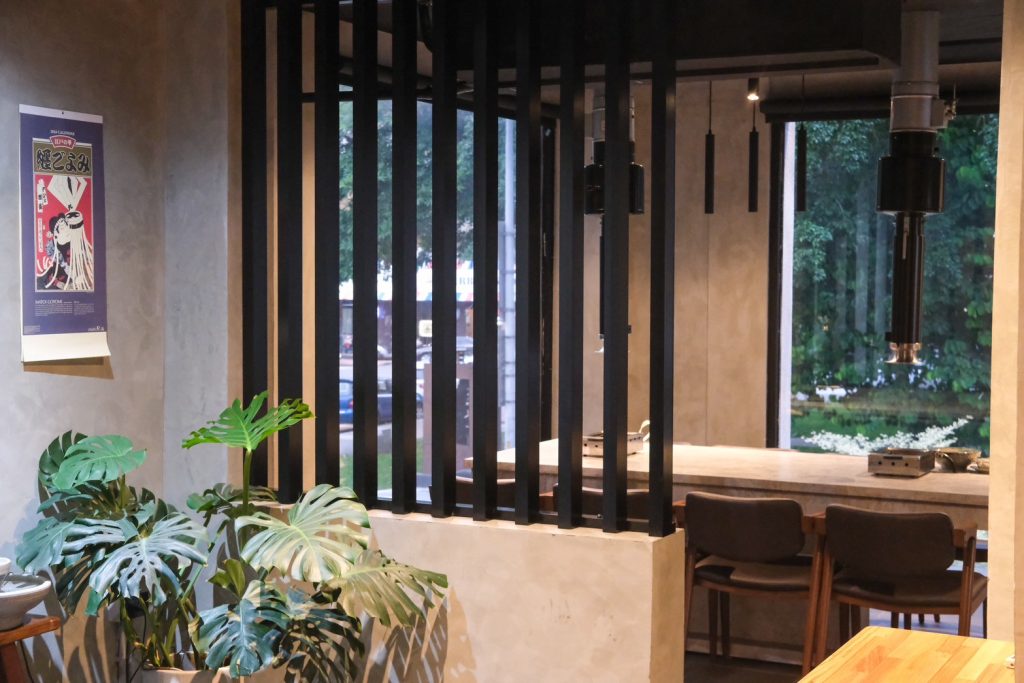 台中燒肉人氣推薦！敘禾燒肉壽星送肉肉、蛋糕，剝皮辣椒雞湯喝到飽。