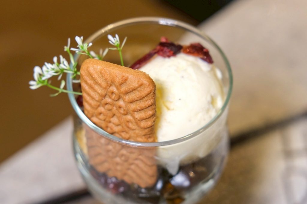 台中燒肉人氣推薦！敘禾燒肉壽星送肉肉、蛋糕，剝皮辣椒雞湯喝到飽。