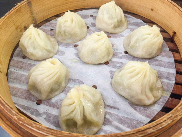杭州小籠湯包 - 酥餅必吃湯包可免
