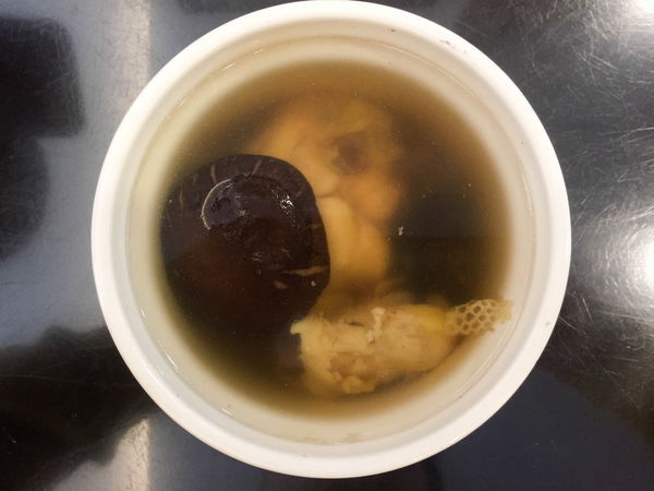 杭州小籠湯包 - 酥餅必吃湯包可免