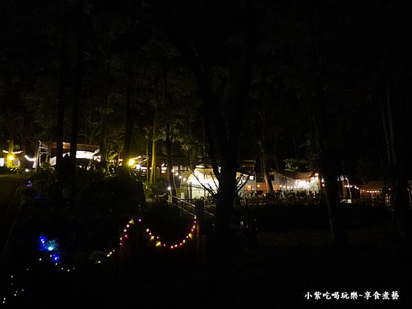 新店-茶廂露螢營區夜色 (2).jpg