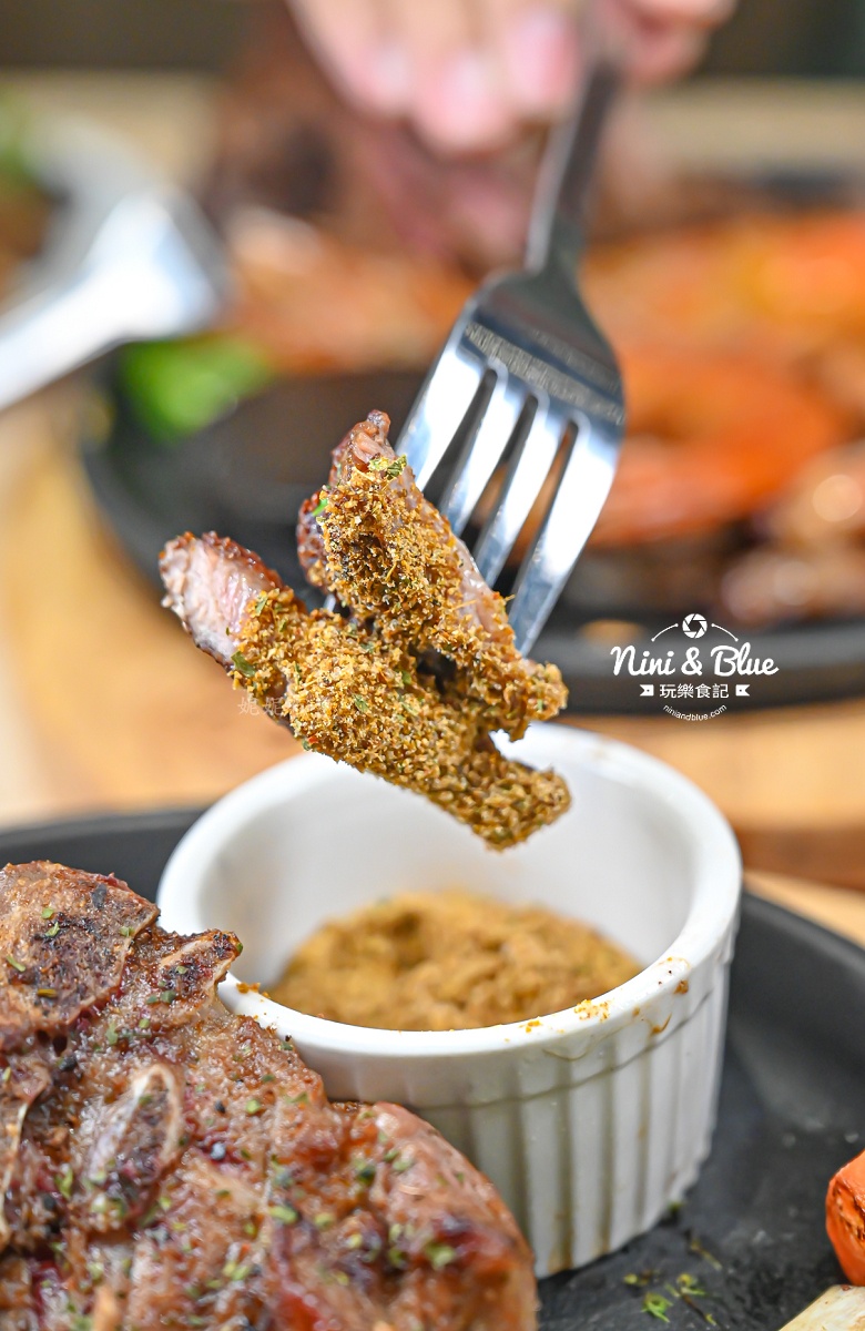 389元起排餐+自助吧吃到飽，平日限定商業午餐更超值