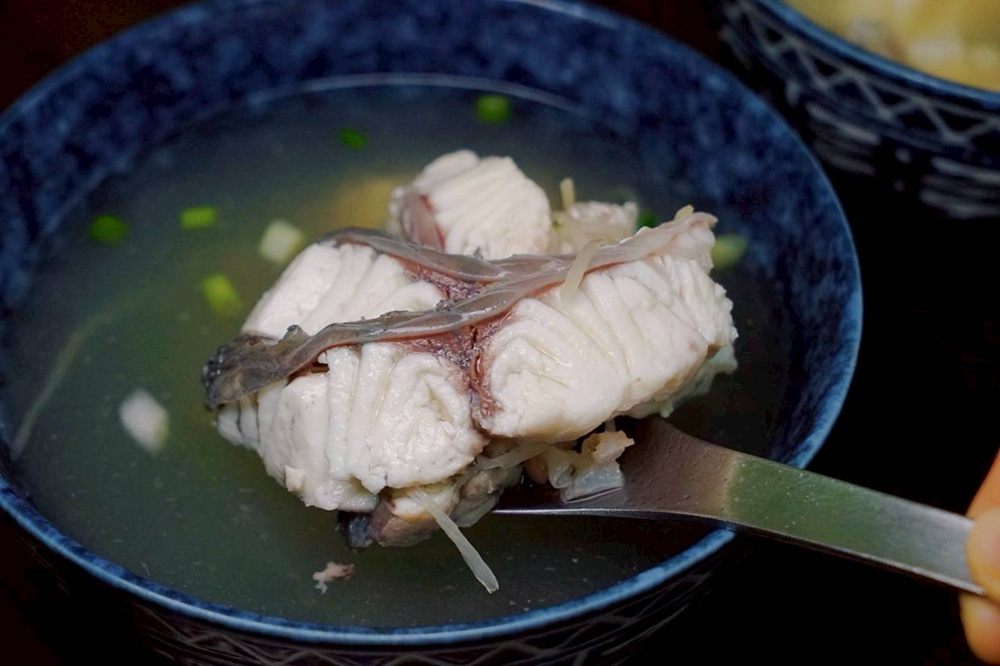 在地人狂推！鱸魚石斑鮮到爆，還有魚鬆滷肉飯秒殺味蕾！