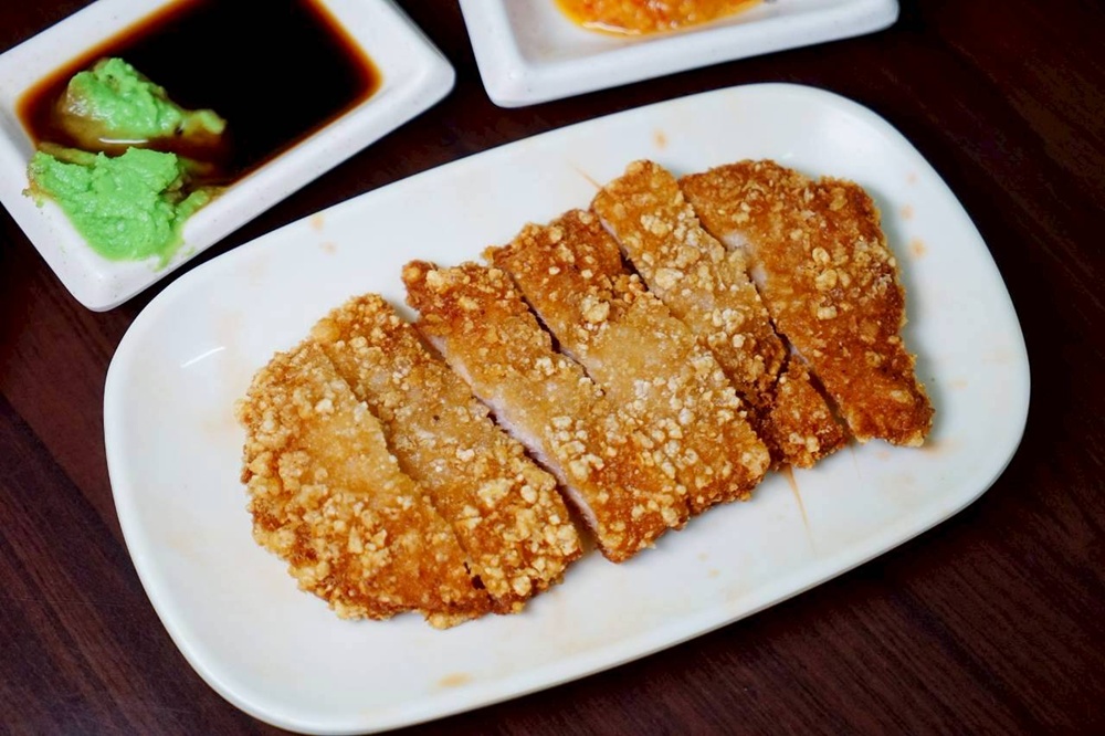 在地人狂推！鱸魚石斑鮮到爆，還有魚鬆滷肉飯秒殺味蕾！