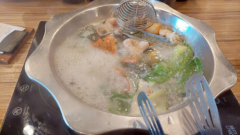 美食｜【高雄楠梓美食】Kaohsiung花築壽喜燒Plus吃到飽餐廳 ，最佳聚會餐廳與精緻美食