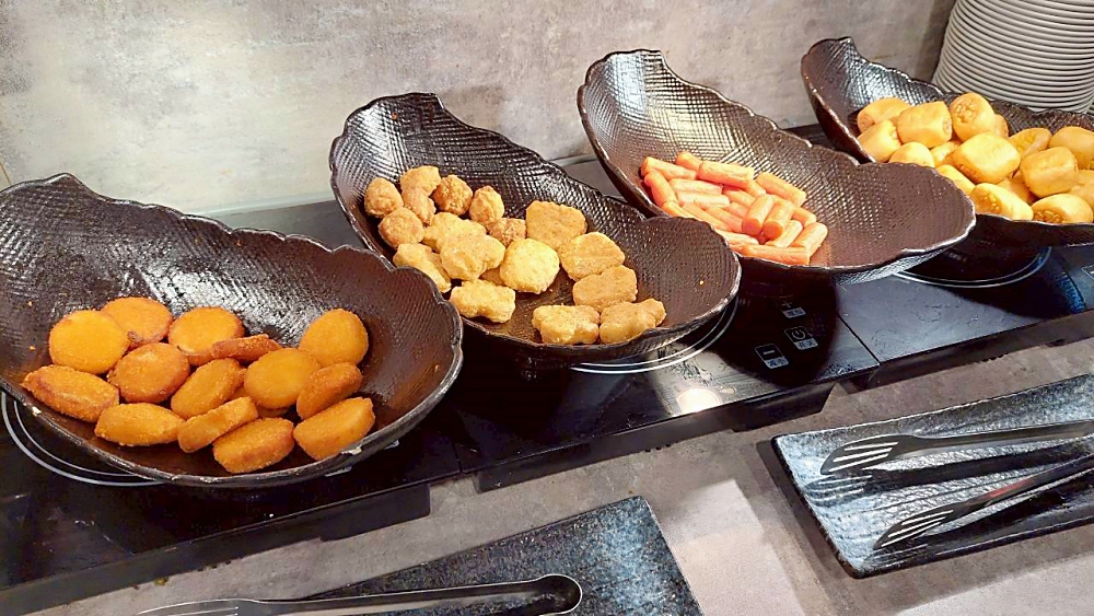 美食｜【高雄楠梓美食】Kaohsiung花築壽喜燒Plus吃到飽餐廳 ，最佳聚會餐廳與精緻美食