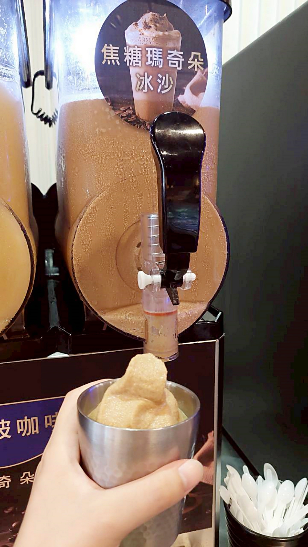 美食｜【高雄楠梓美食】Kaohsiung花築壽喜燒Plus吃到飽餐廳 ，最佳聚會餐廳與精緻美食